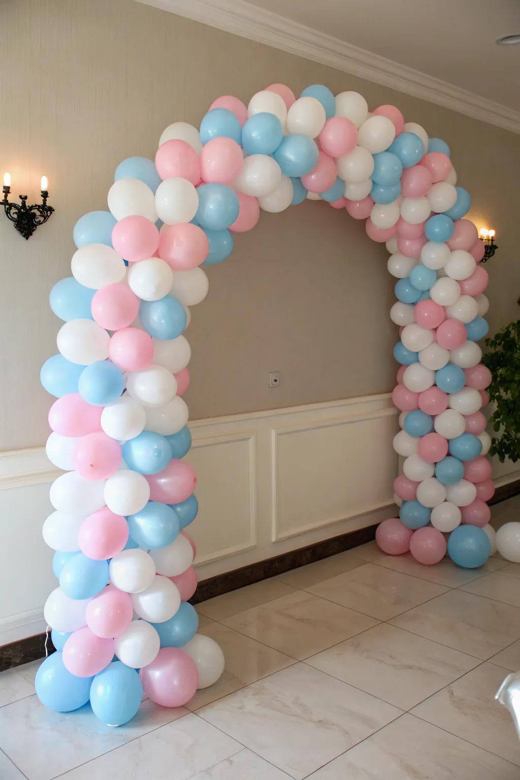 A timeless balloon gateway in muted hues establishes a welcoming atmosphere.