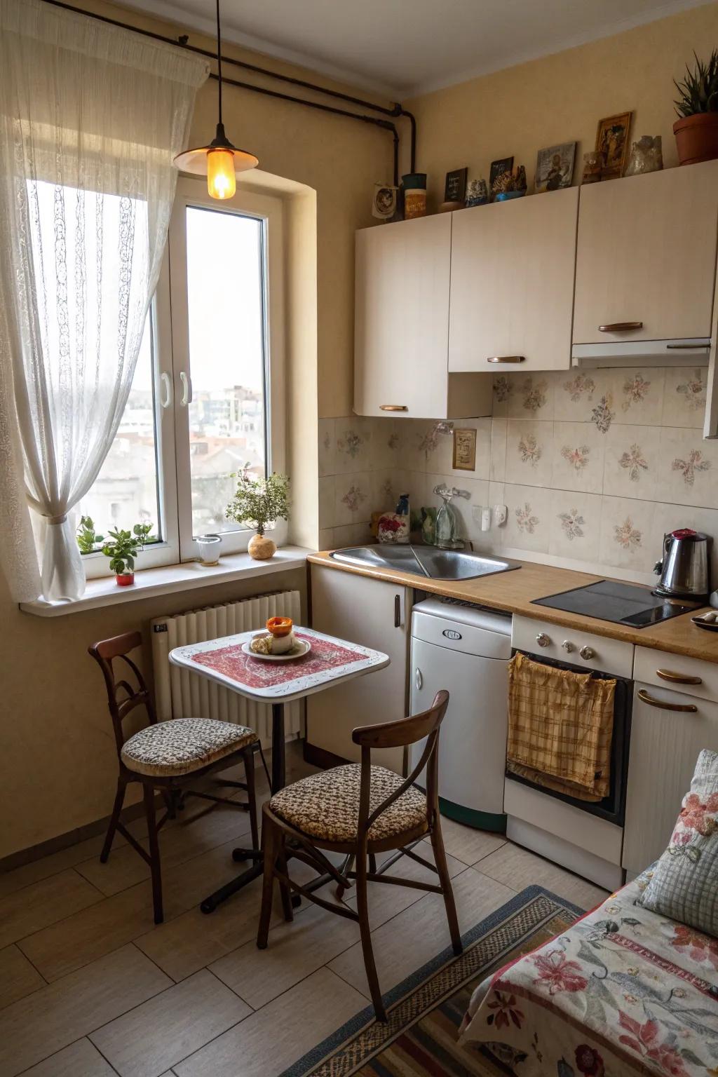 Compact design maximizing space without sacrificing charm.