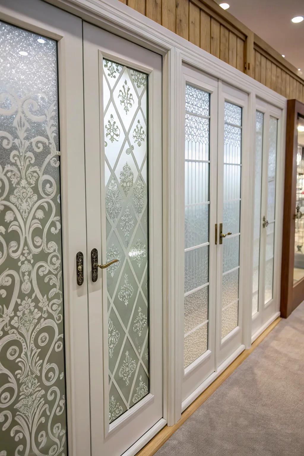 Clear remedies proffer both flair and solitude for your patio entrances.