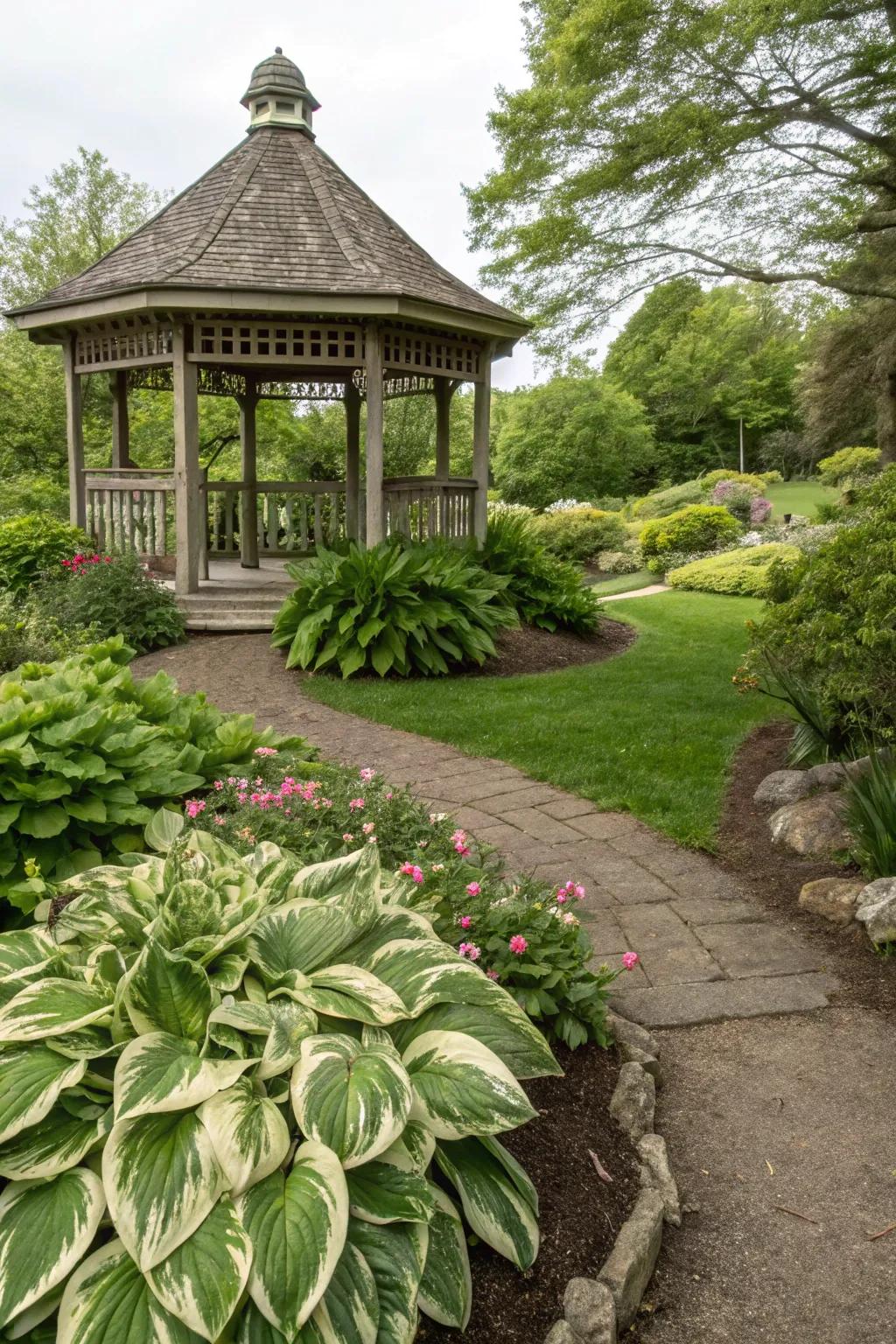 Glimmerflowers elegantly frame garden structures.