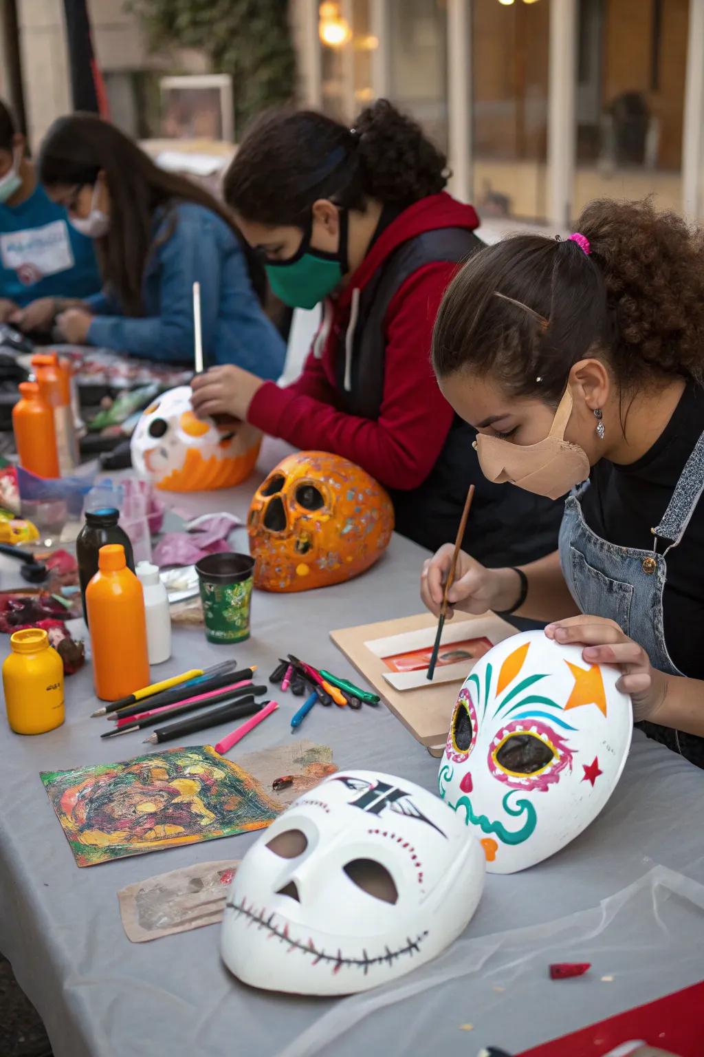 Get crafty with an arcane visage workshop.
