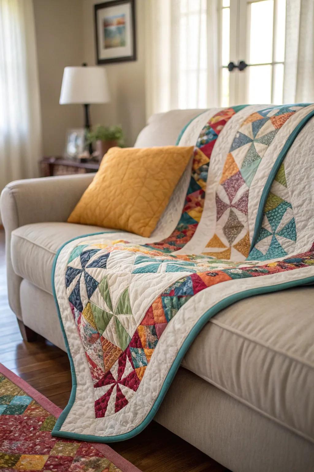 Curvilinear binding tempers the edges for an exquisite wrap-up.