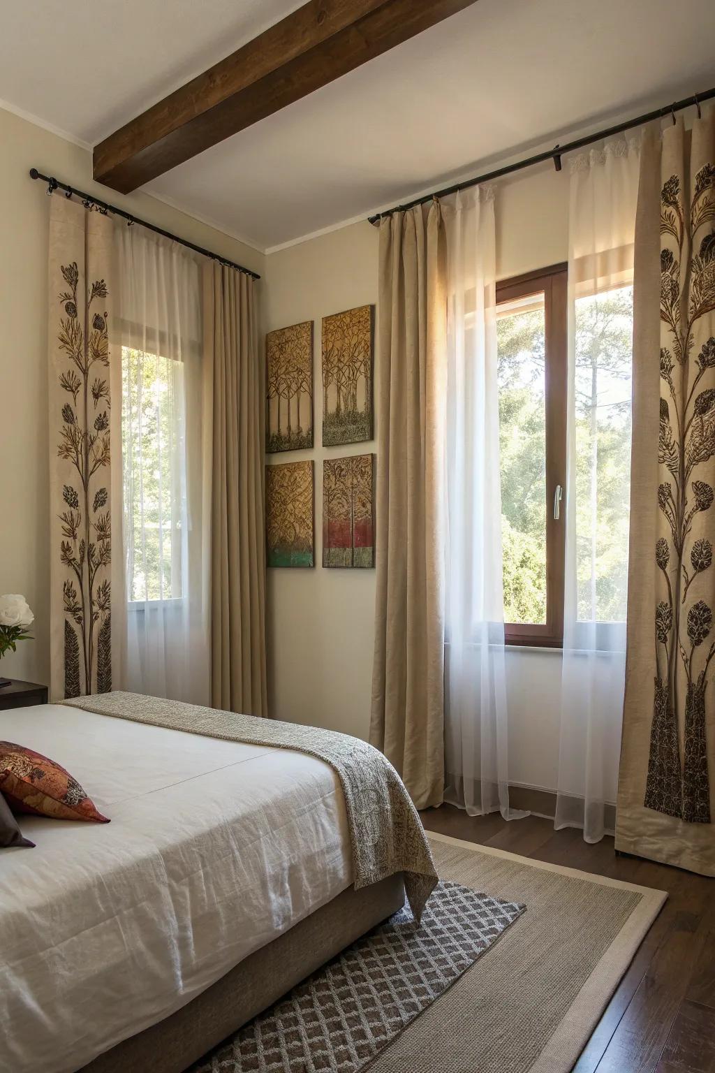 Perceived height creates the illusion of a more spacious bedroom.