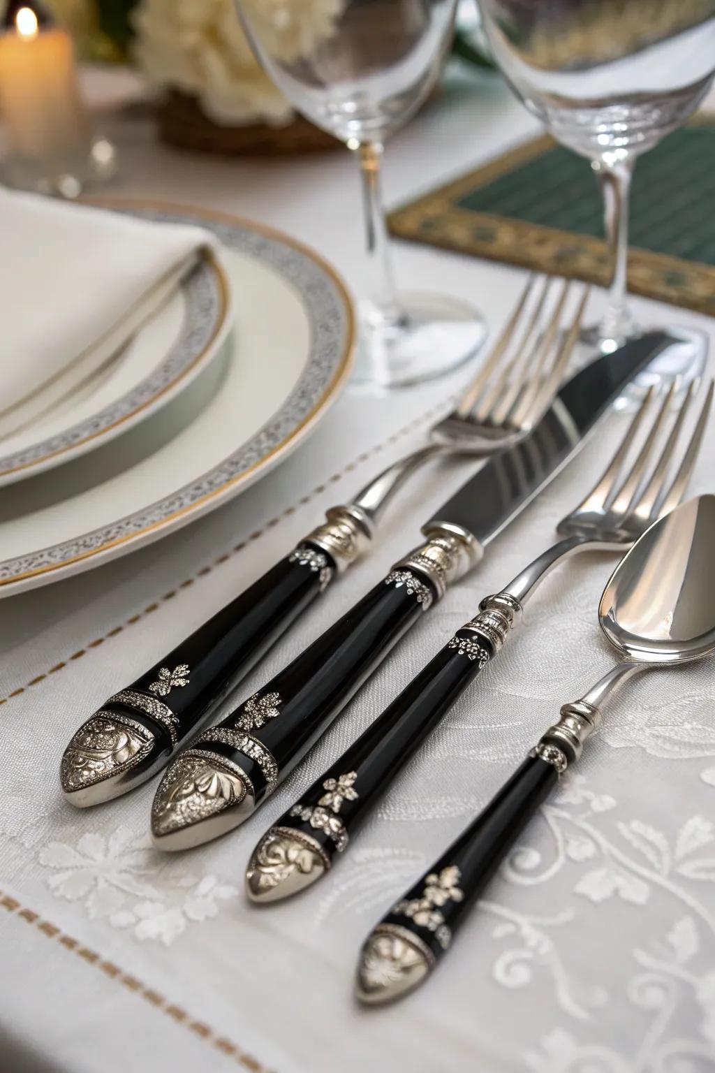 Coordinated utensils introduce a polished aesthetic.