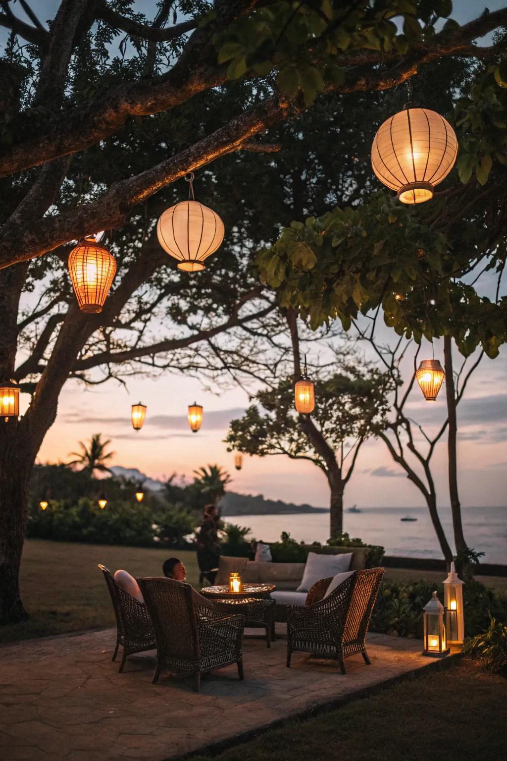 Suspended lamps infuse a dash of enchantment to your tree-side nights.