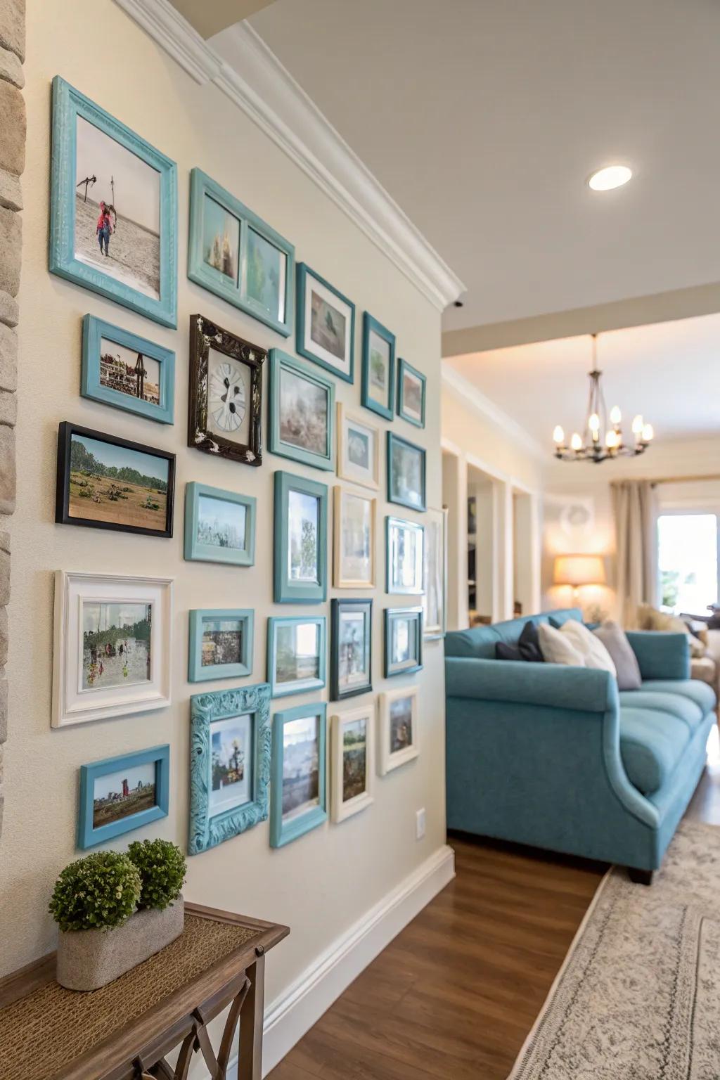 A color-oriented wall that combines with the room's decor perfectly.
