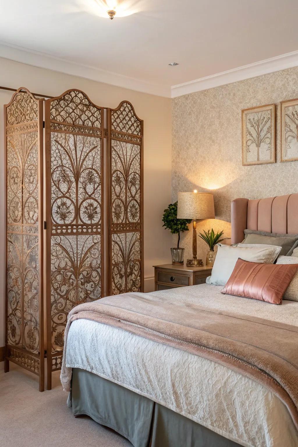 A vintage blush-toned screen for elegant character.