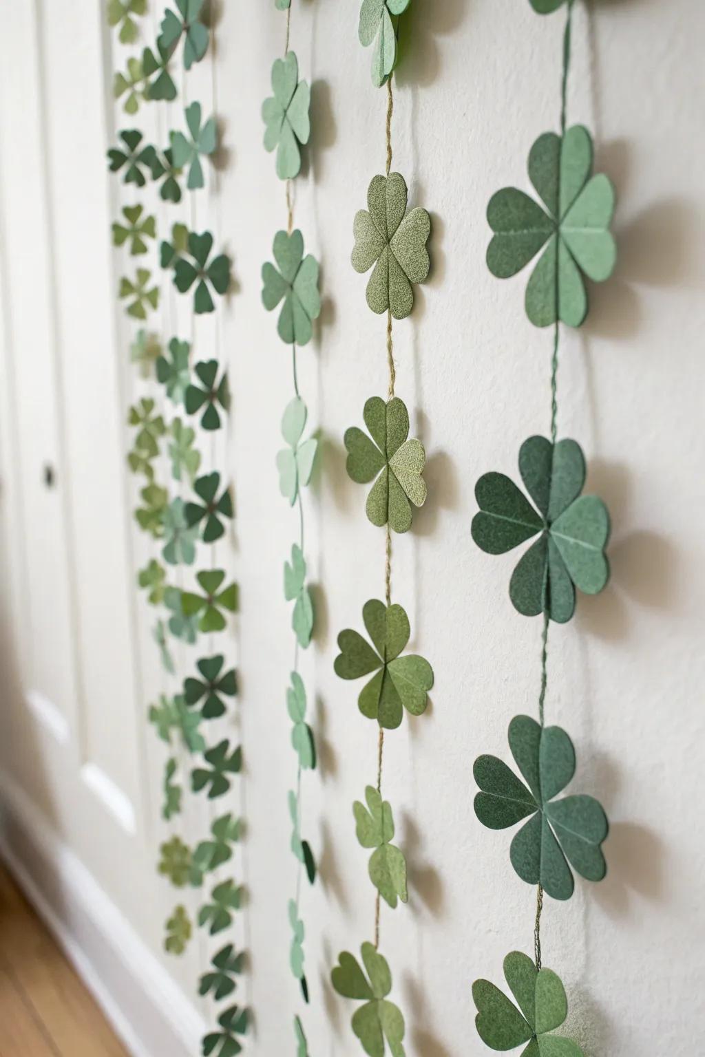 Feel festive charm with a clover chain, bringing a touch of nature to your space.