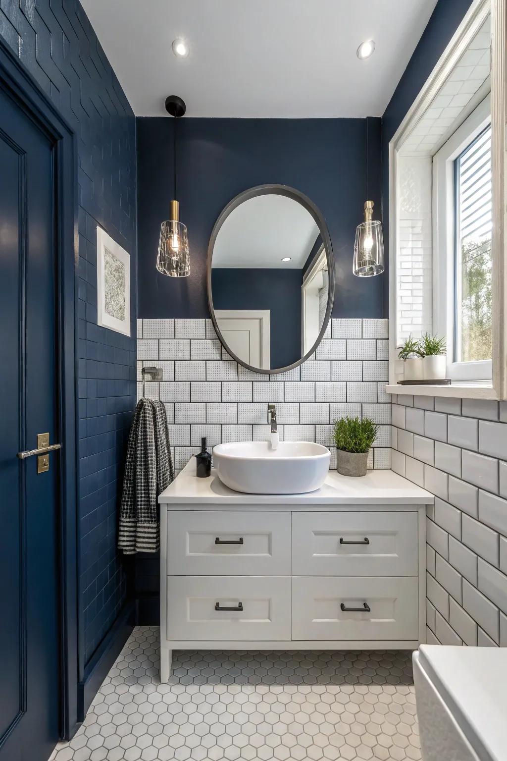 Pale tiles and deep ocean walls create a beautiful visual balance.