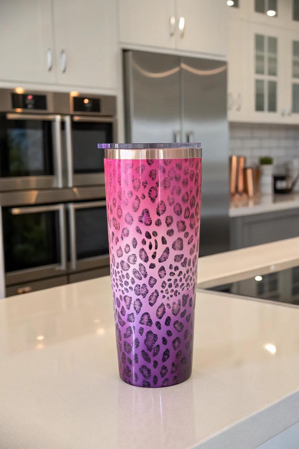 Progressive shade animal pattern mugs incorporate a hint of refinement to any arrangement.
