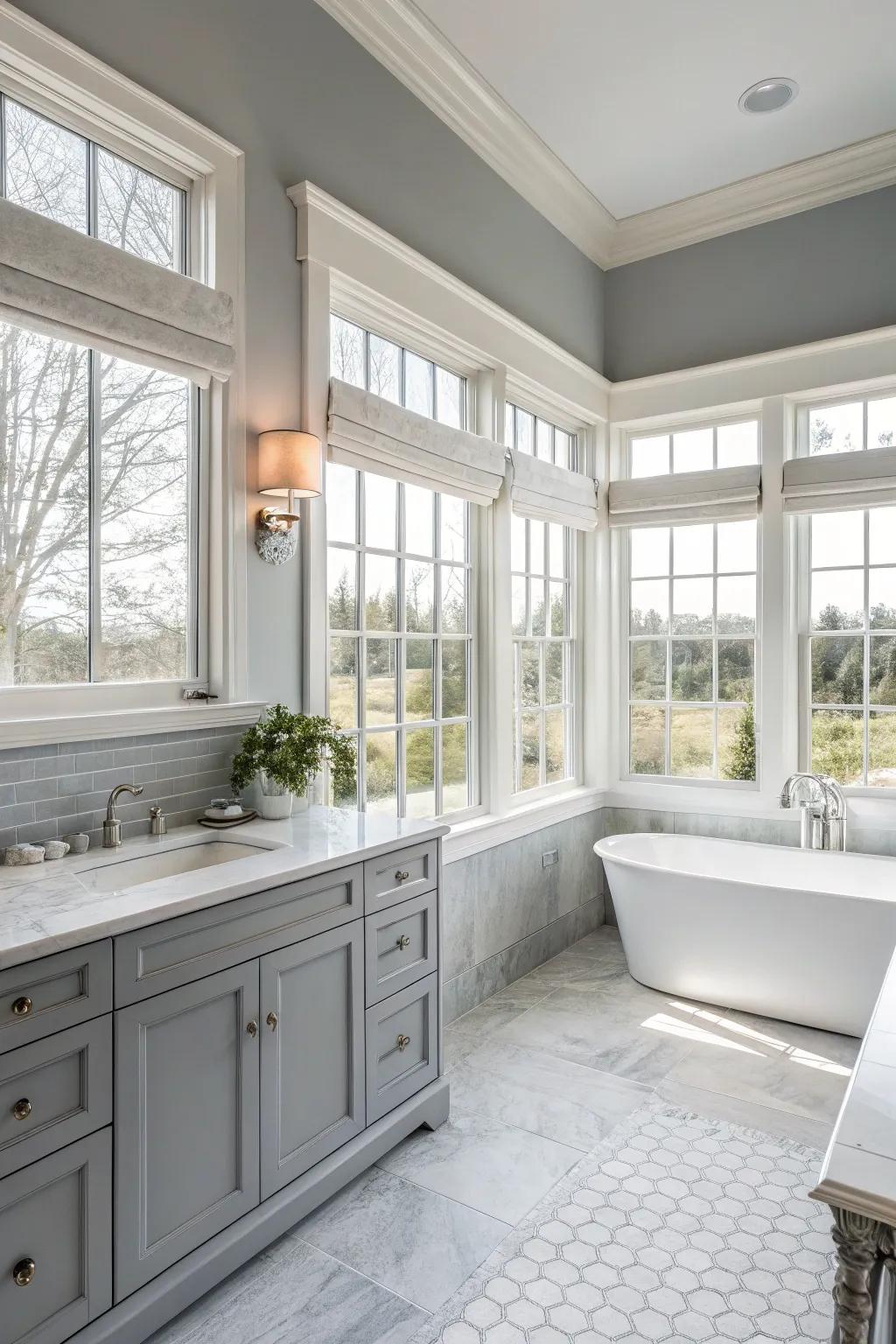 Natural radiance emphasizes the beauty of gray and white tones.