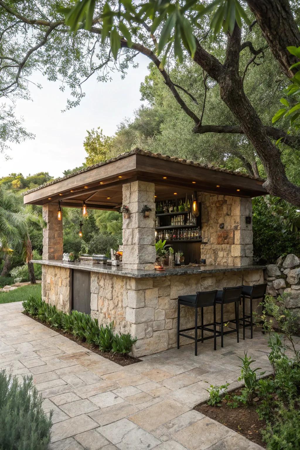 An earthy stone bar harmonizing with its natural environment.