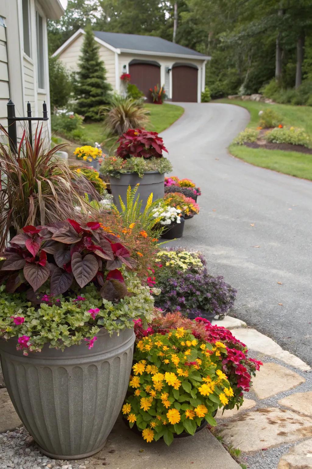 A mini garden oasis brings color and life to your driveway.