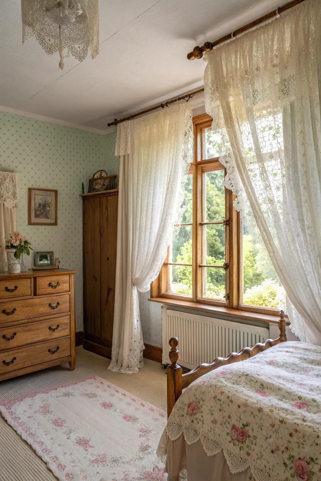 Old-fashioned touches like lace trims add wistfulness and charm.