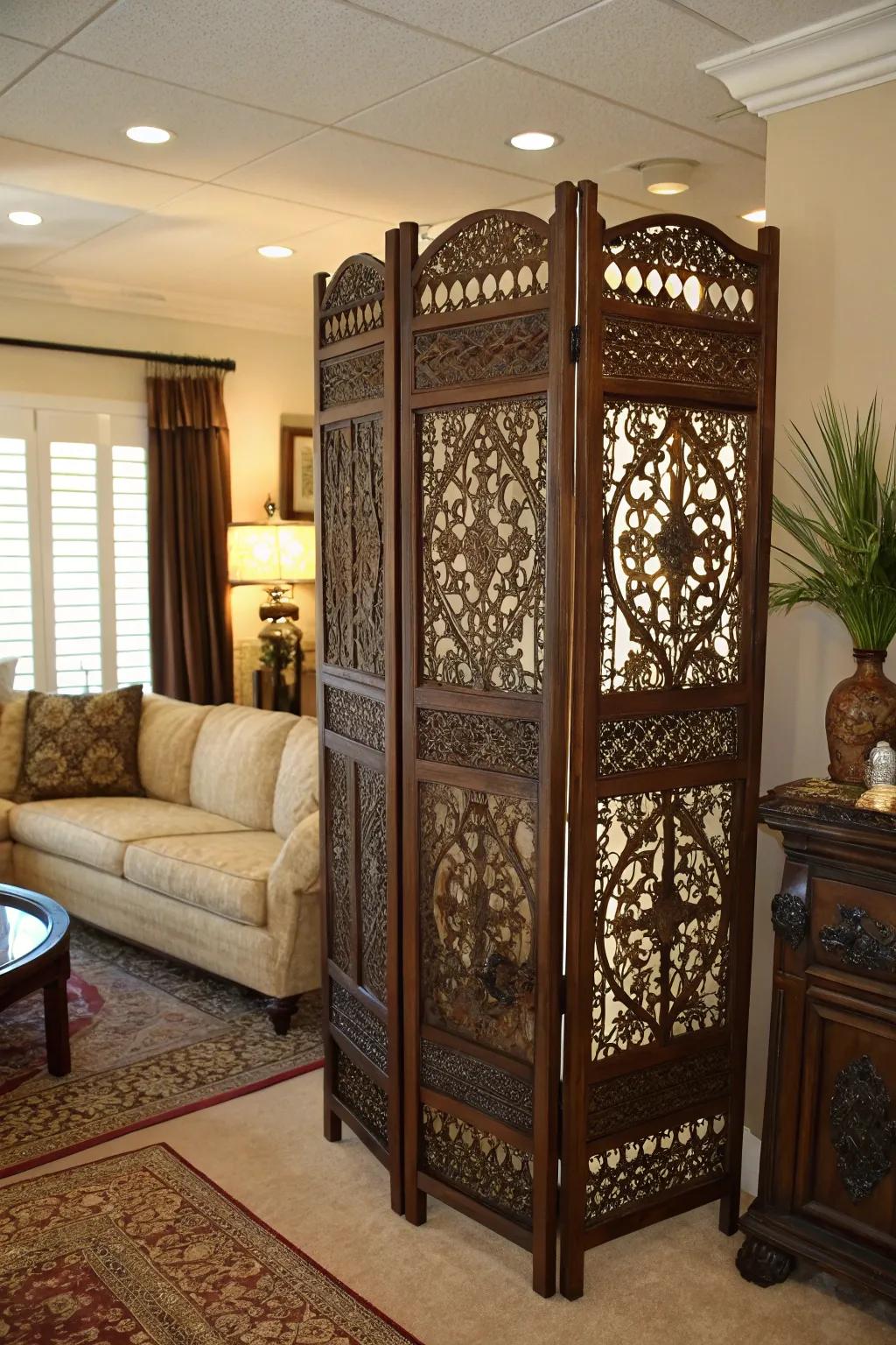 An ornate decorative divider serves as a beautiful modular wall.